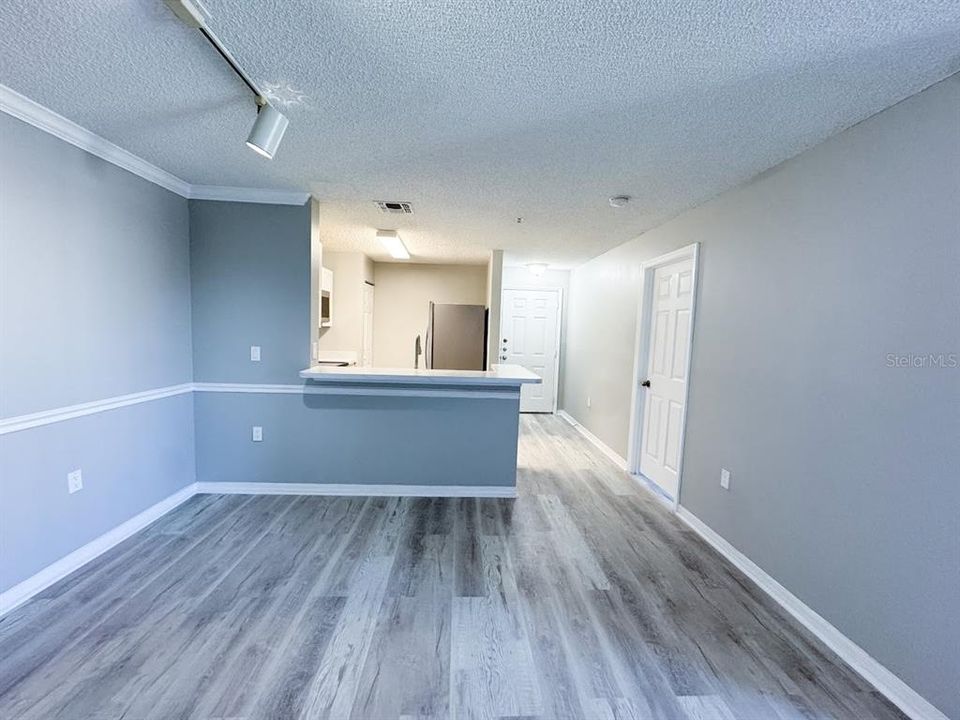 For Rent: $1,750 (2 beds, 2 baths, 975 Square Feet)