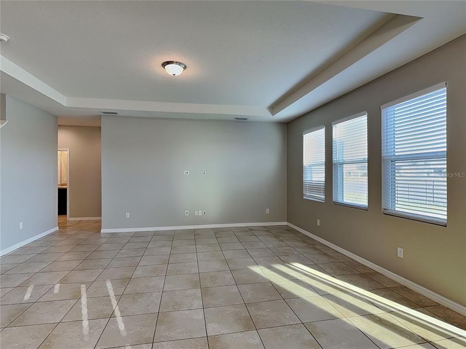 В аренду: $2,719 (4 спален, 3 ванн, 3213 Квадратных фут)