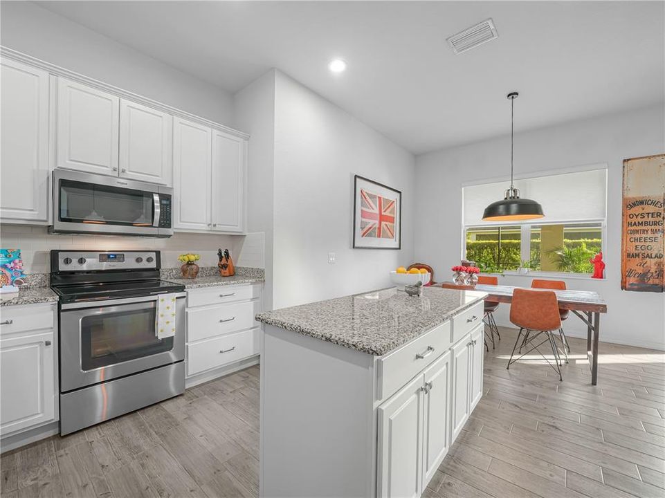 For Sale: $495,000 (3 beds, 2 baths, 2064 Square Feet)