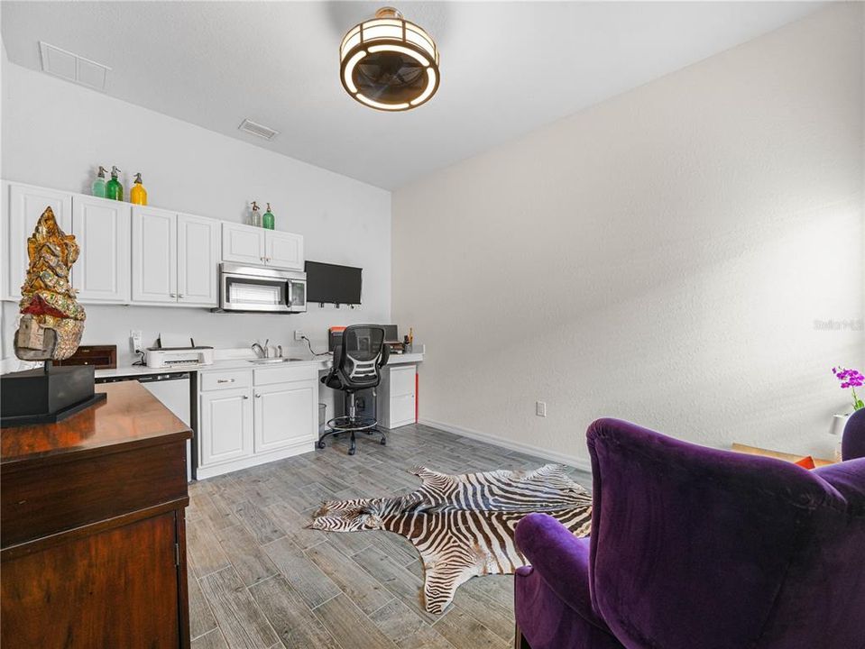 For Sale: $495,000 (3 beds, 2 baths, 2064 Square Feet)