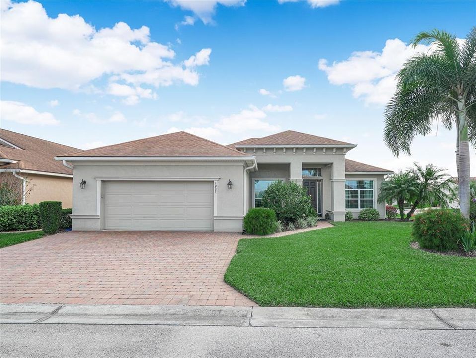 For Sale: $495,000 (3 beds, 2 baths, 2064 Square Feet)