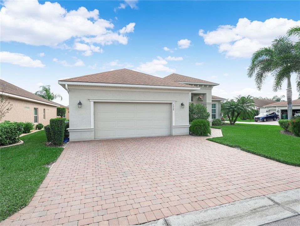 For Sale: $495,000 (3 beds, 2 baths, 2064 Square Feet)