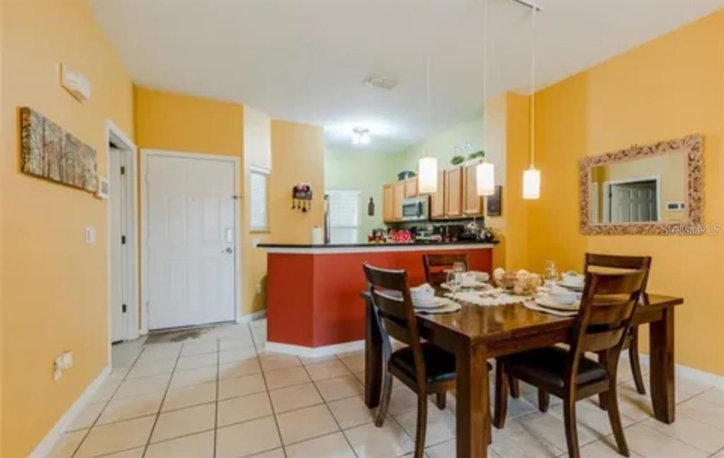 На продажу: $339,000 (3 спален, 2 ванн, 1295 Квадратных фут)