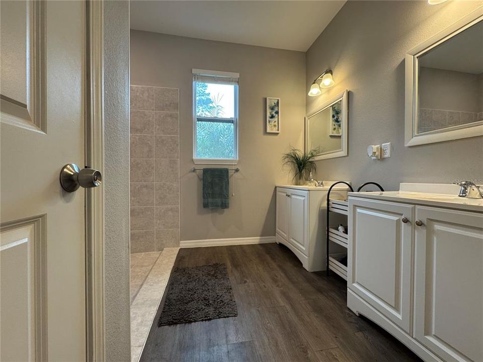 En Venta: $335,900 (3 camas, 2 baños, 1621 Pies cuadrados)