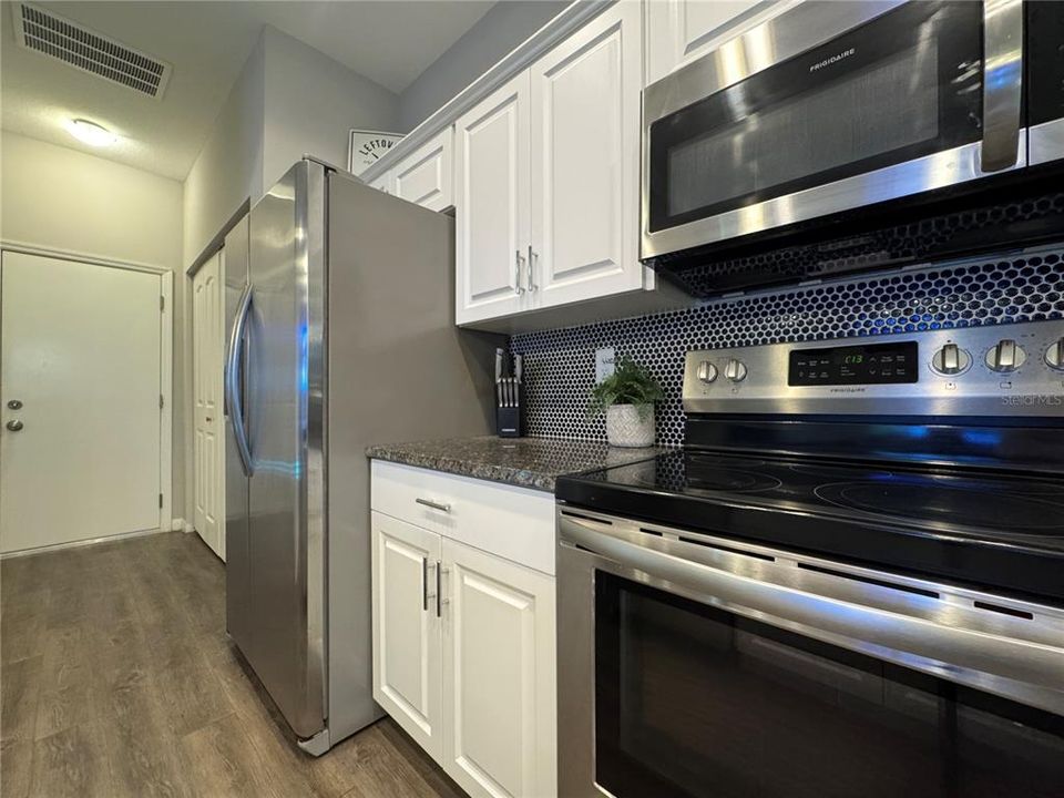 En Venta: $335,900 (3 camas, 2 baños, 1621 Pies cuadrados)