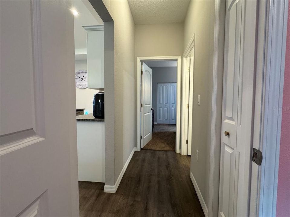 En Venta: $335,900 (3 camas, 2 baños, 1621 Pies cuadrados)