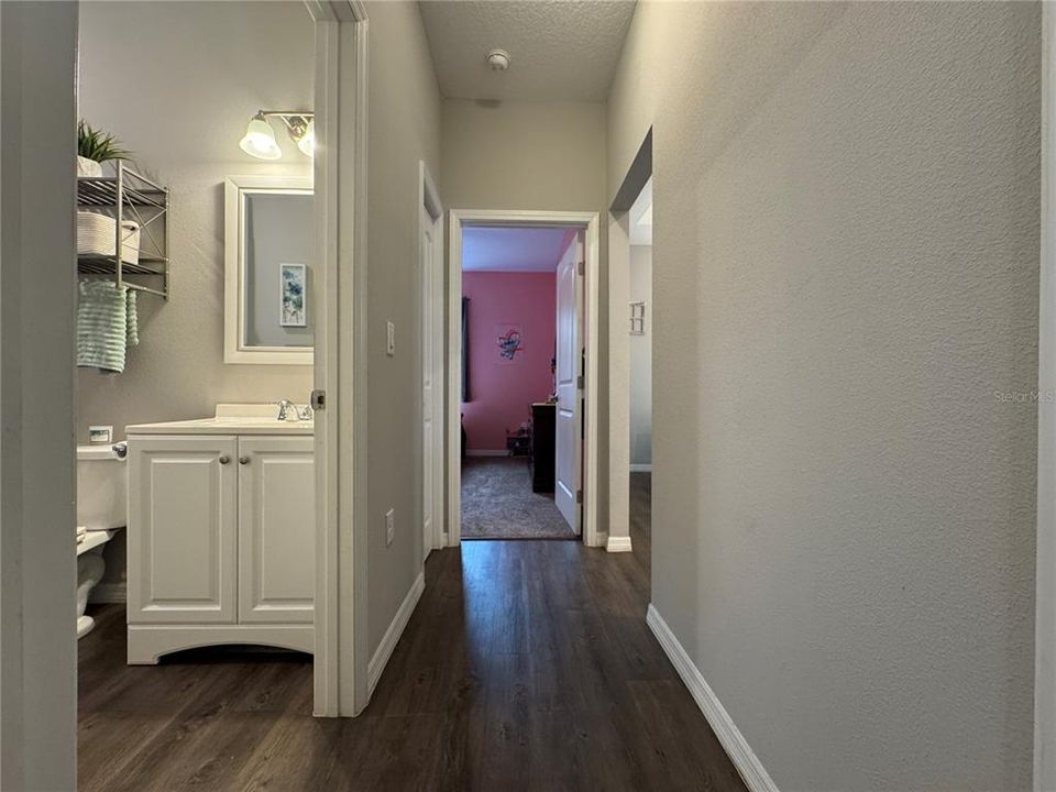 En Venta: $335,900 (3 camas, 2 baños, 1621 Pies cuadrados)