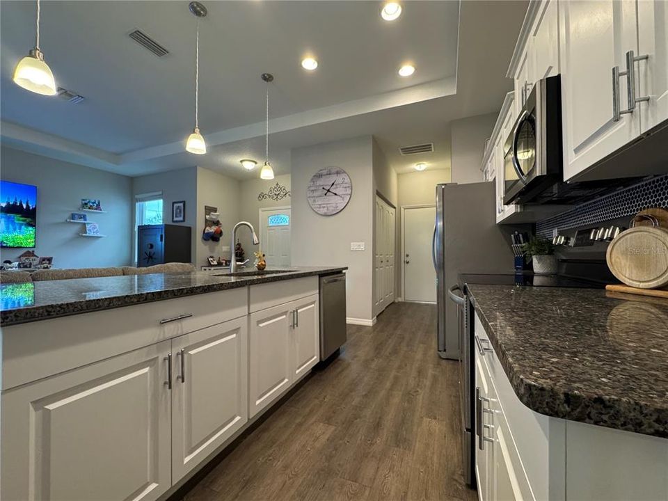 En Venta: $335,900 (3 camas, 2 baños, 1621 Pies cuadrados)