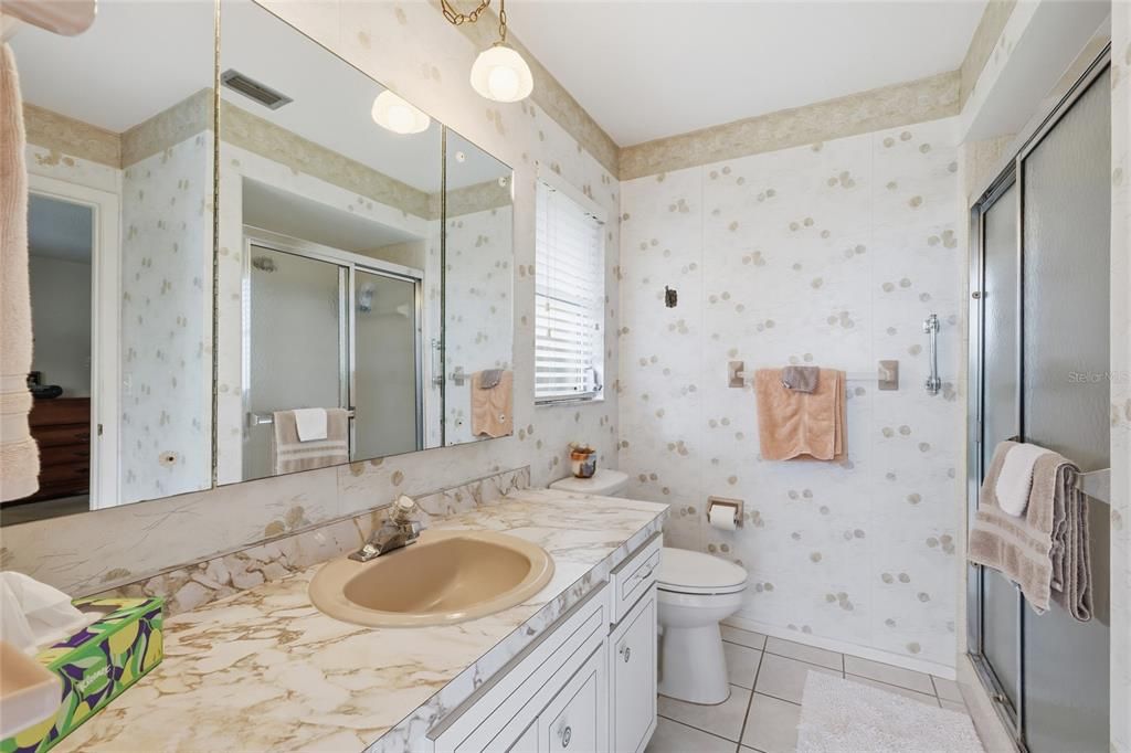 待售: $477,000 (2 贝兹, 2 浴室, 1606 平方英尺)