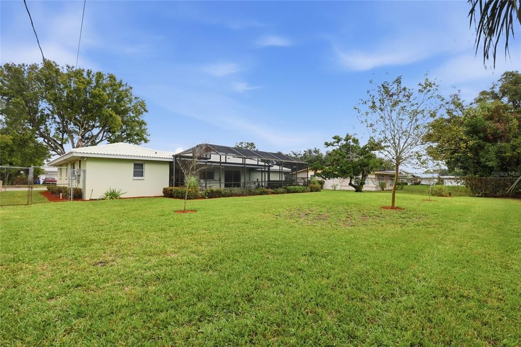 待售: $477,000 (2 贝兹, 2 浴室, 1606 平方英尺)