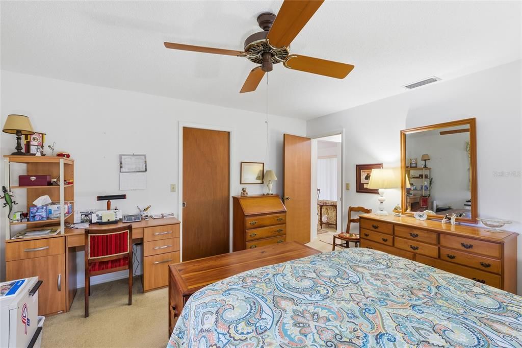 待售: $477,000 (2 贝兹, 2 浴室, 1606 平方英尺)