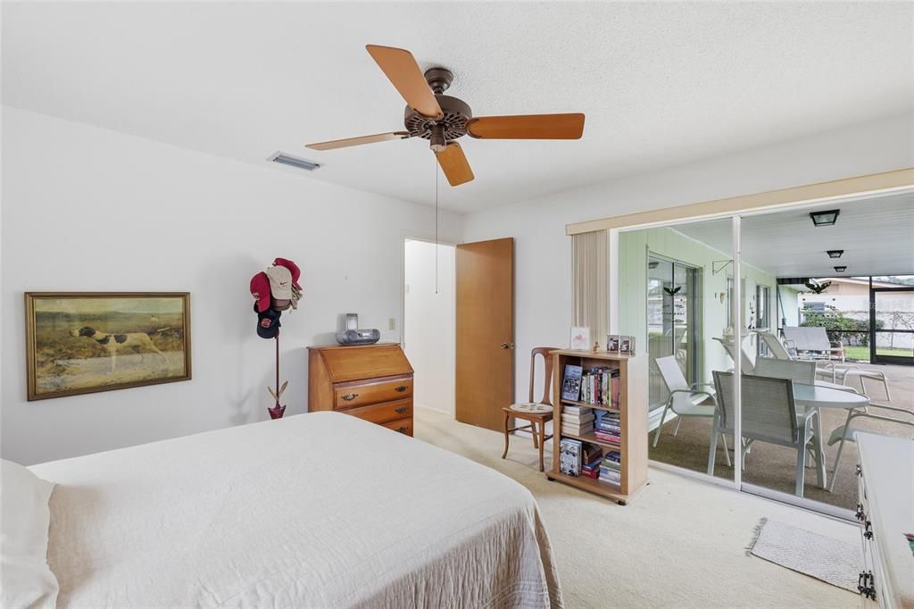 待售: $477,000 (2 贝兹, 2 浴室, 1606 平方英尺)