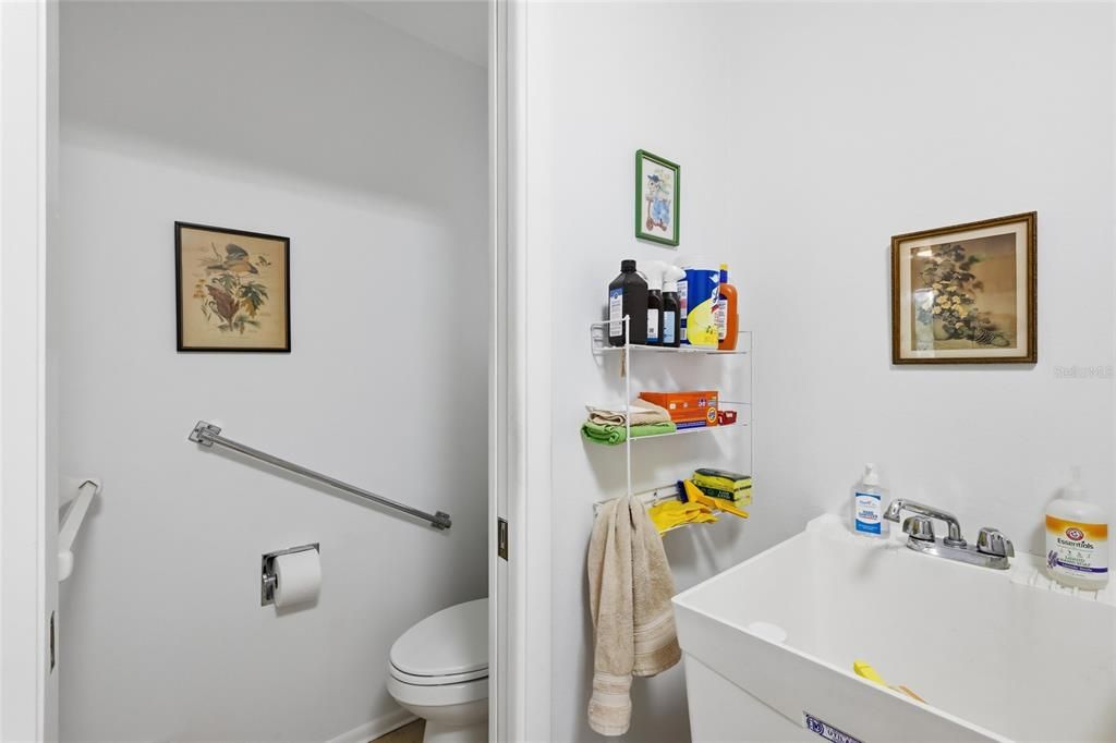 待售: $477,000 (2 贝兹, 2 浴室, 1606 平方英尺)