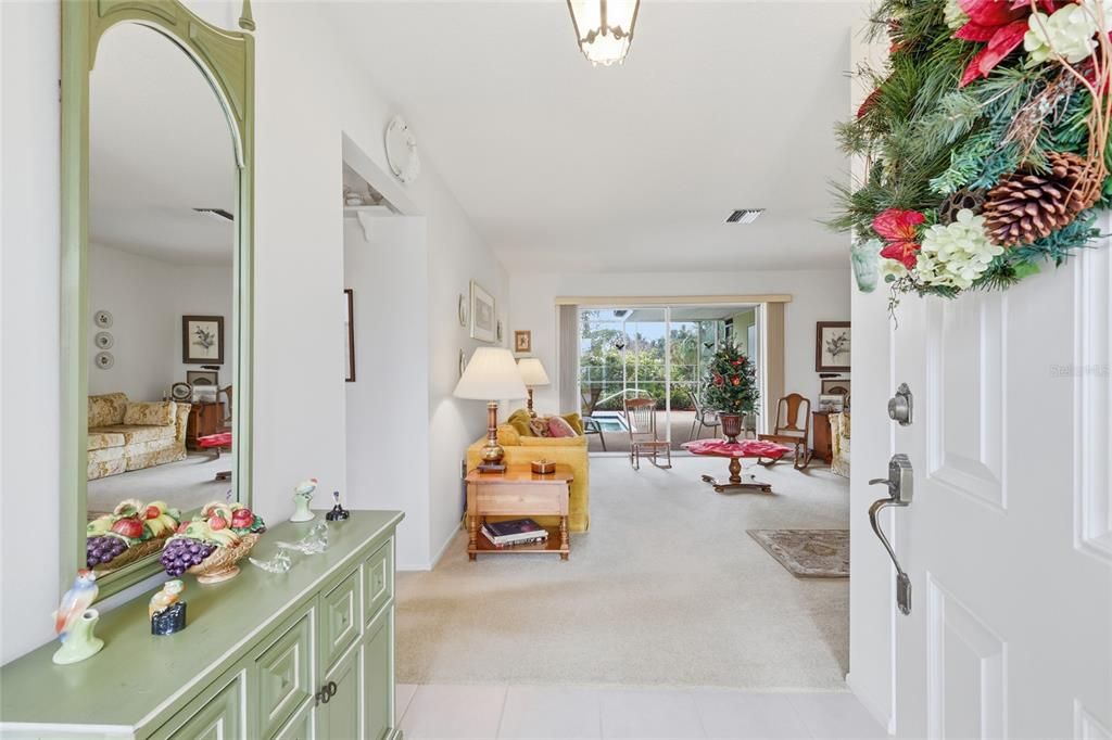 待售: $477,000 (2 贝兹, 2 浴室, 1606 平方英尺)