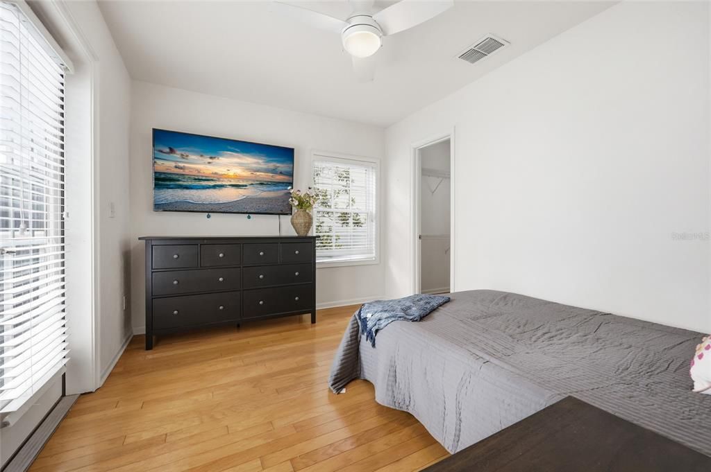 For Sale: $775,000 (4 beds, 4 baths, 2734 Square Feet)
