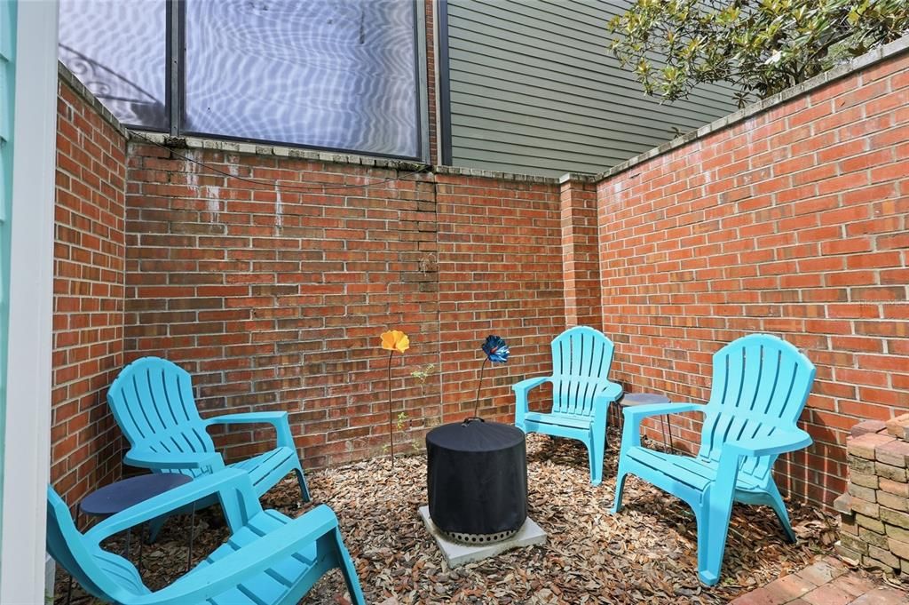 For Sale: $775,000 (4 beds, 4 baths, 2734 Square Feet)