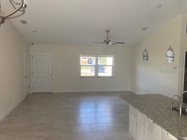 For Sale: $310,000 (3 beds, 2 baths, 1437 Square Feet)