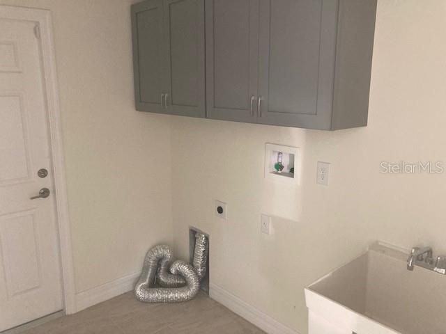 For Sale: $310,000 (3 beds, 2 baths, 1437 Square Feet)