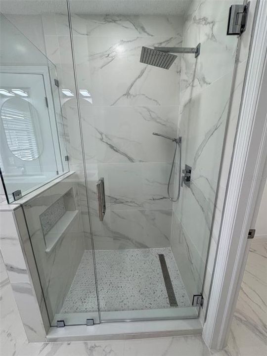 出租: $2,500 (3 贝兹, 2 浴室, 1415 平方英尺)