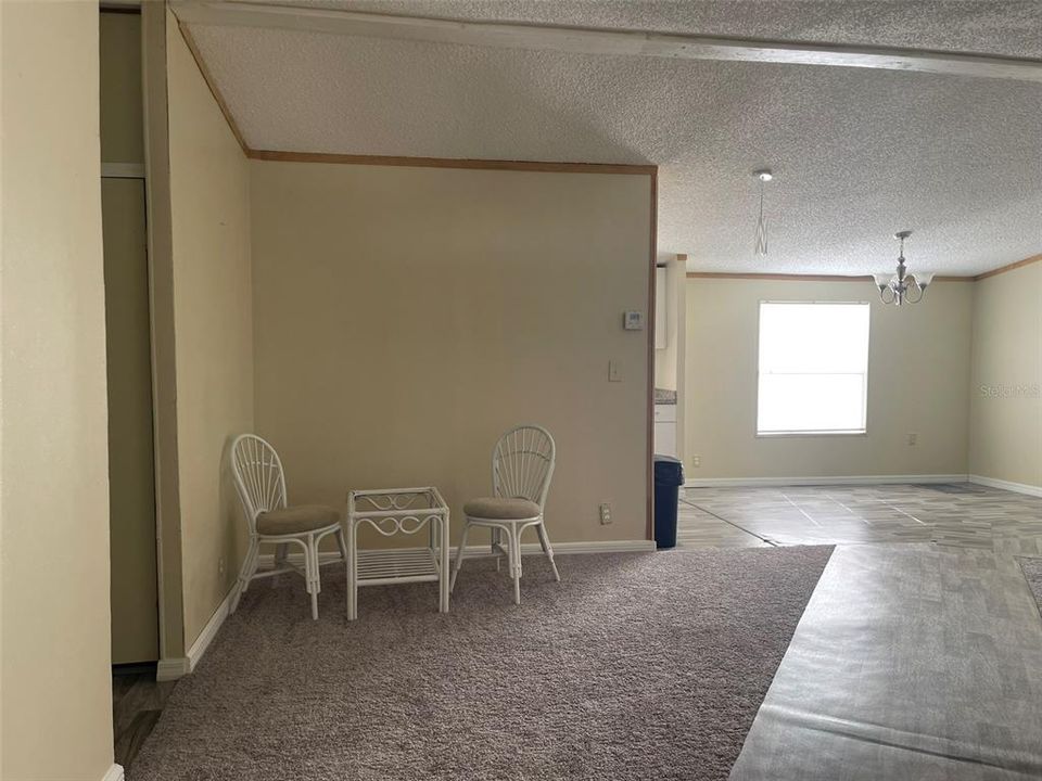 For Sale: $197,000 (3 beds, 2 baths, 1404 Square Feet)