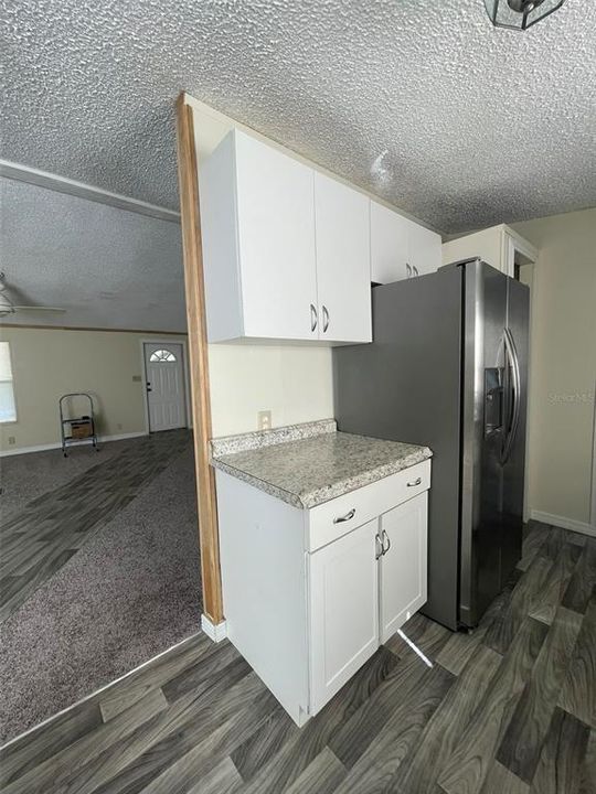 For Sale: $197,000 (3 beds, 2 baths, 1404 Square Feet)