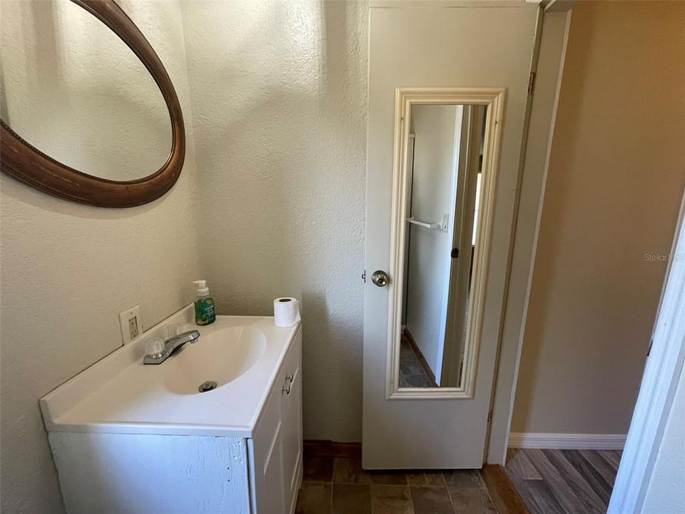 For Sale: $197,000 (3 beds, 2 baths, 1404 Square Feet)