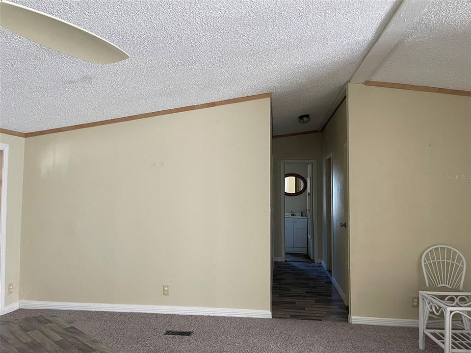 For Sale: $197,000 (3 beds, 2 baths, 1404 Square Feet)