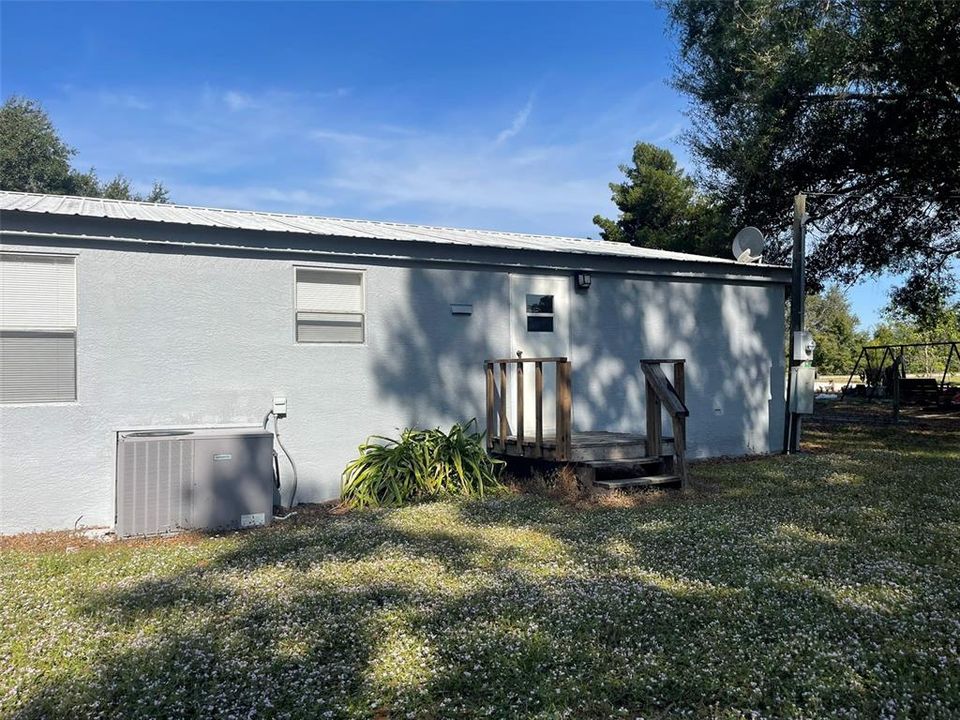 For Sale: $197,000 (3 beds, 2 baths, 1404 Square Feet)