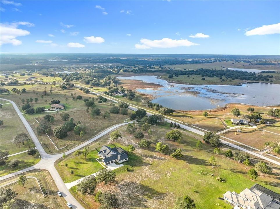 待售: $1,400,000 (4 贝兹, 4 浴室, 3912 平方英尺)