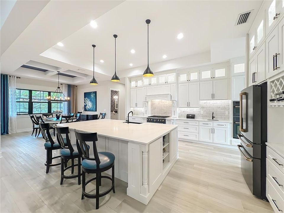 待售: $1,400,000 (4 贝兹, 4 浴室, 3912 平方英尺)