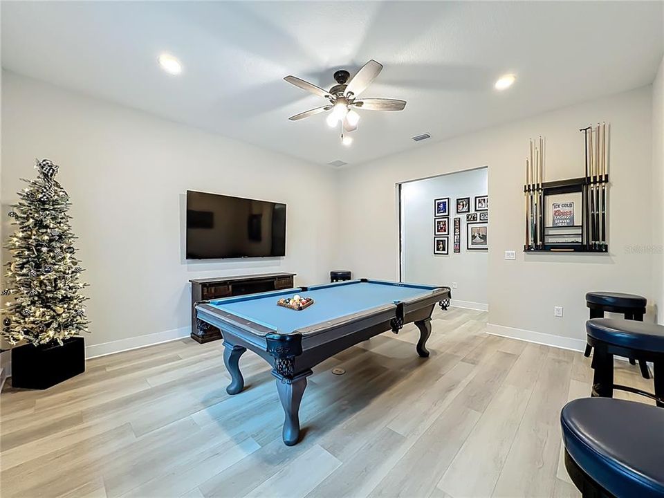 待售: $1,400,000 (4 贝兹, 4 浴室, 3912 平方英尺)