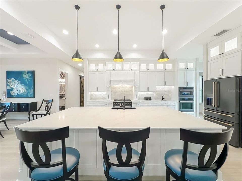 待售: $1,400,000 (4 贝兹, 4 浴室, 3912 平方英尺)