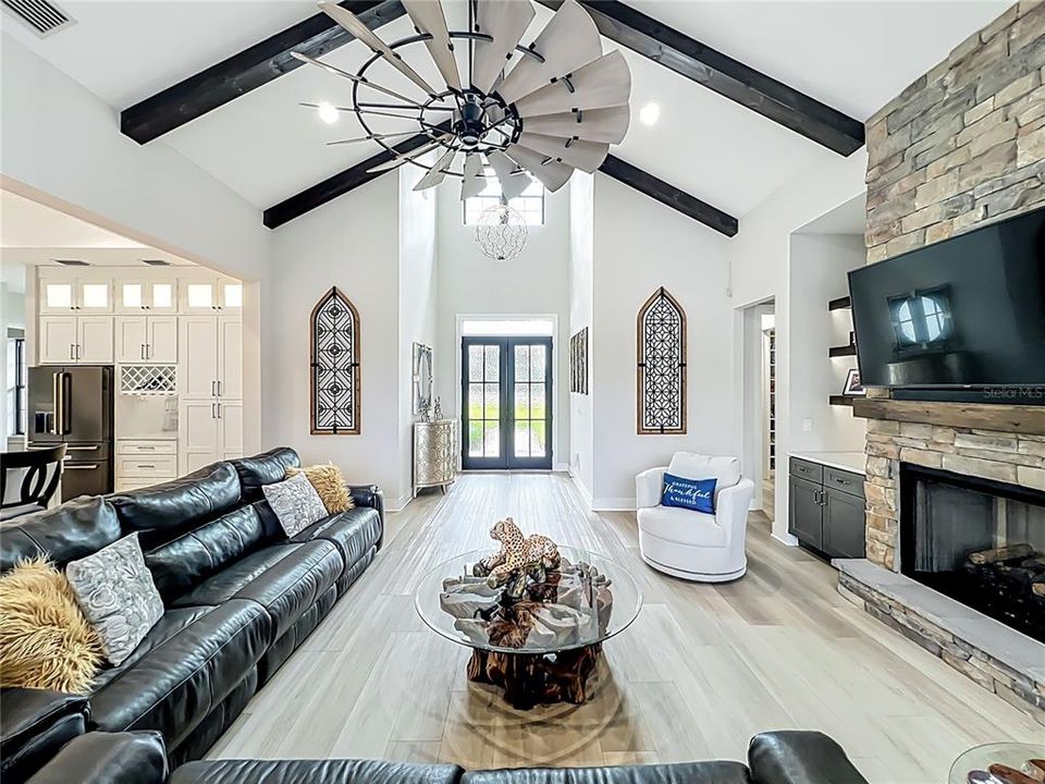 待售: $1,400,000 (4 贝兹, 4 浴室, 3912 平方英尺)