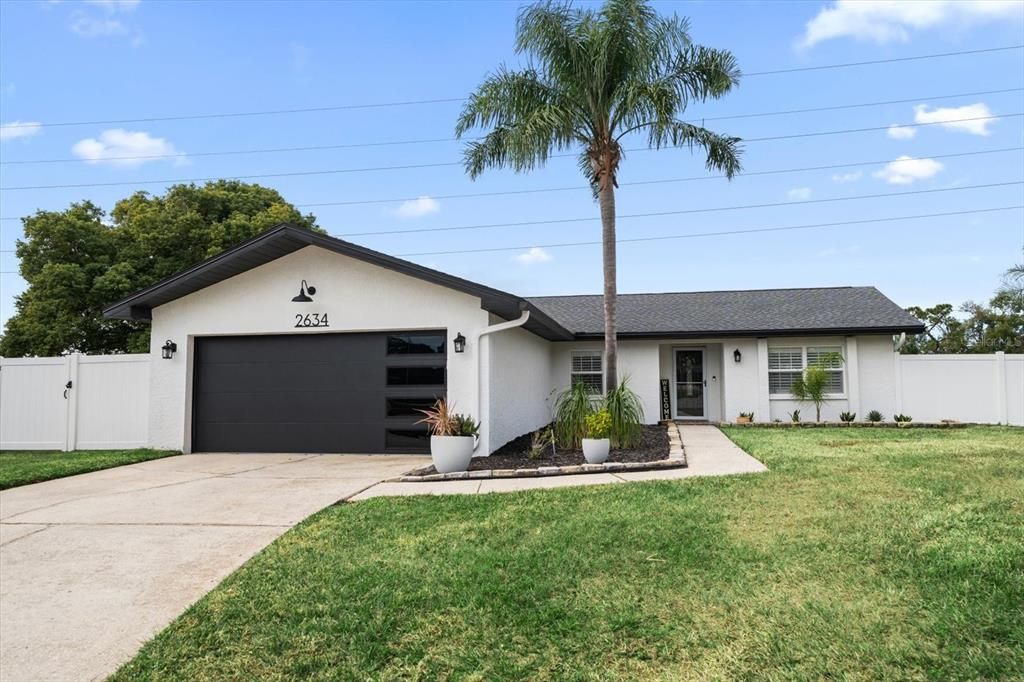 For Sale: $675,000 (3 beds, 2 baths, 1639 Square Feet)