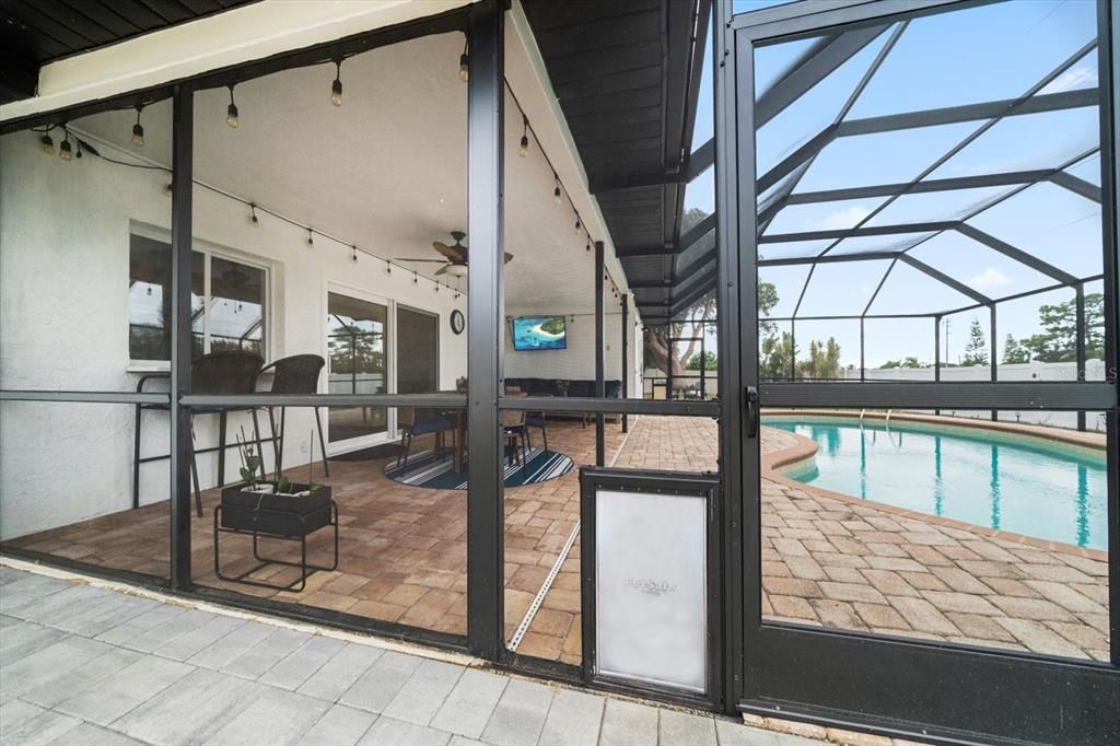 For Sale: $675,000 (3 beds, 2 baths, 1639 Square Feet)