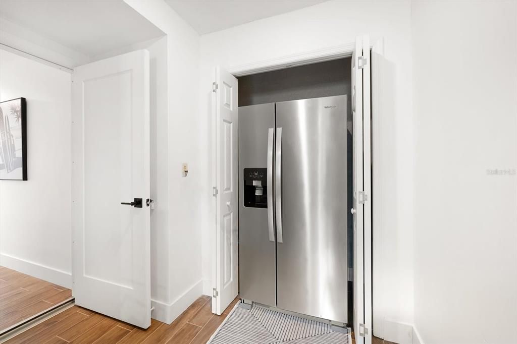 For Sale: $675,000 (3 beds, 2 baths, 1639 Square Feet)