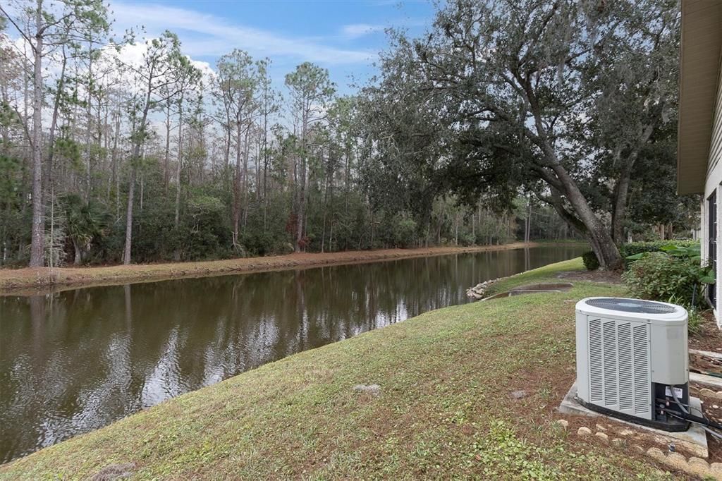 На продажу: $294,900 (2 спален, 2 ванн, 1261 Квадратных фут)