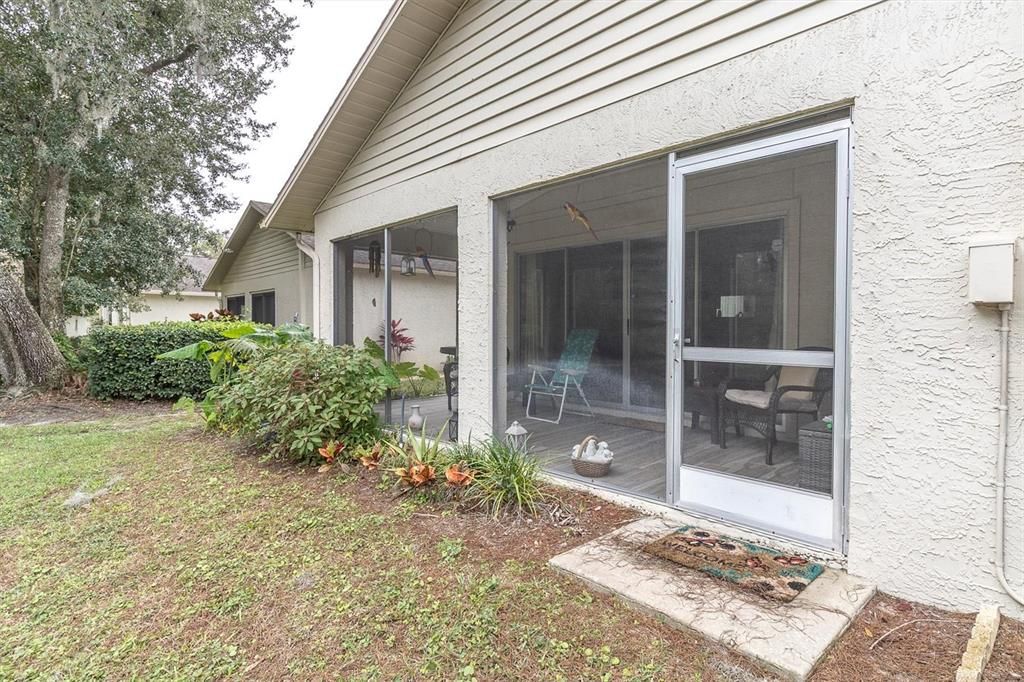 На продажу: $294,900 (2 спален, 2 ванн, 1261 Квадратных фут)