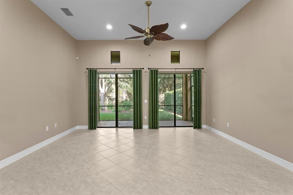 На продажу: $435,000 (3 спален, 2 ванн, 1861 Квадратных фут)