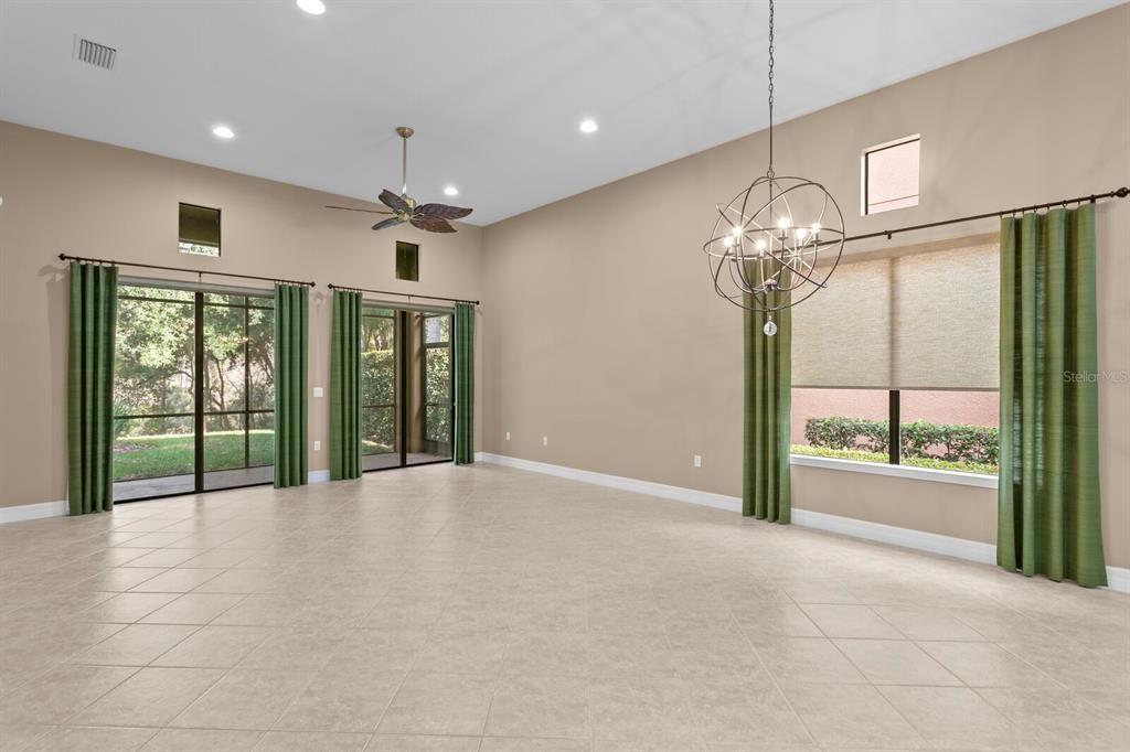 На продажу: $435,000 (3 спален, 2 ванн, 1861 Квадратных фут)