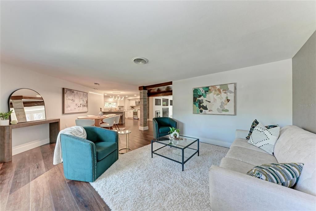 На продажу: $739,500 (3 спален, 2 ванн, 1887 Квадратных фут)