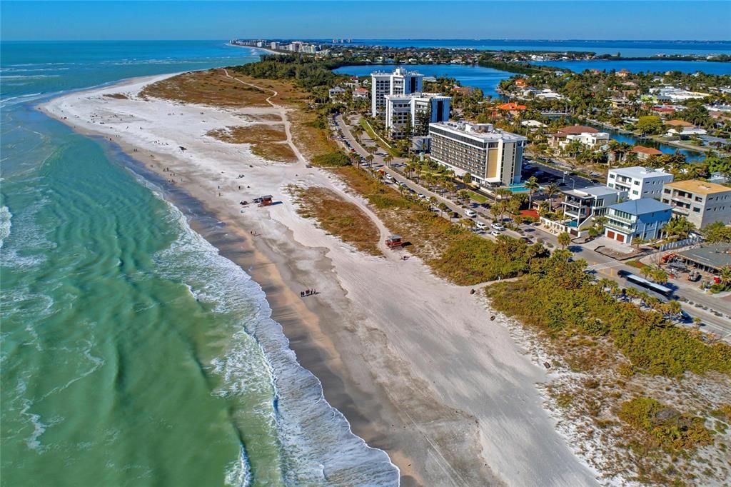 На продажу: $739,500 (3 спален, 2 ванн, 1887 Квадратных фут)