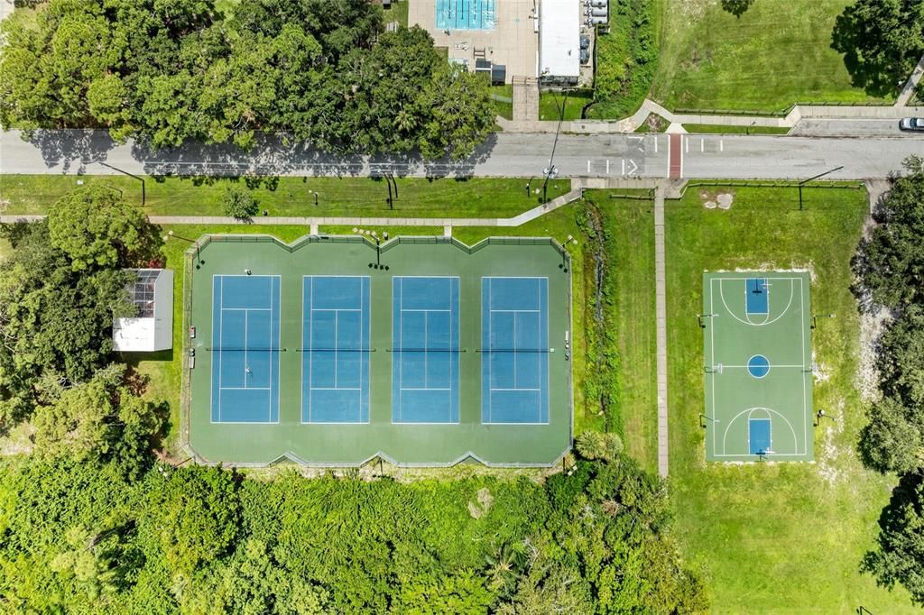 На продажу: $739,500 (3 спален, 2 ванн, 1887 Квадратных фут)