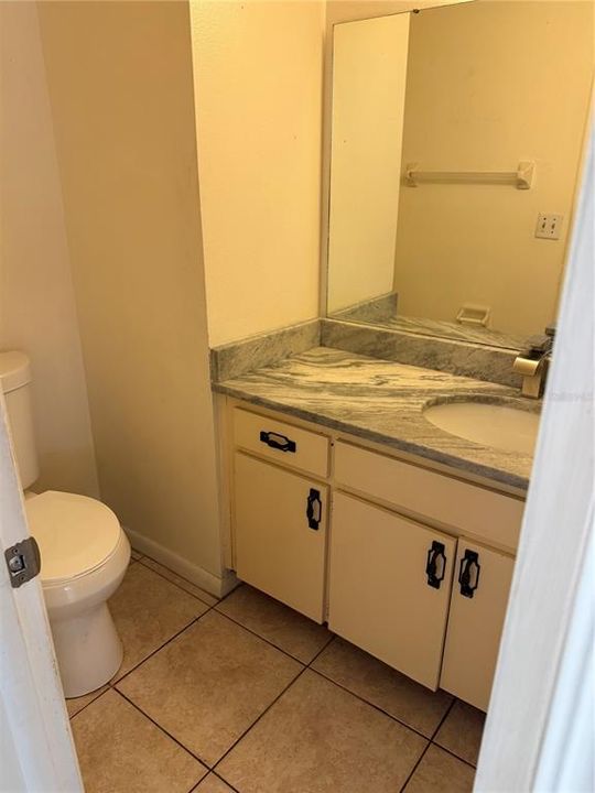 For Sale: $459,000 (5 beds, 2 baths, 2021 Square Feet)