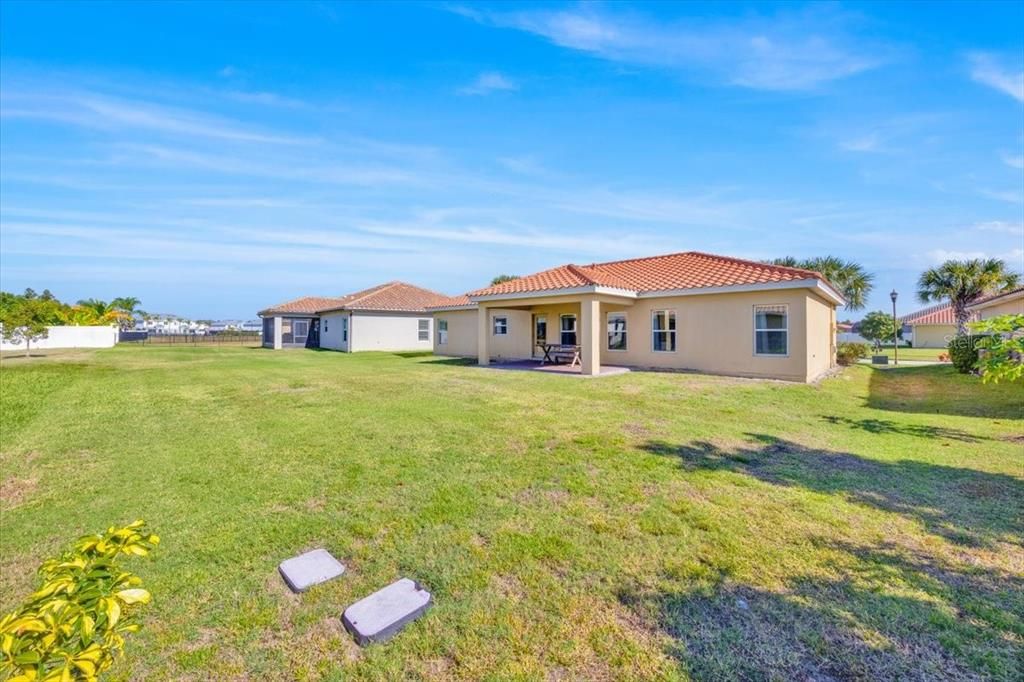 For Sale: $368,000 (3 beds, 2 baths, 1920 Square Feet)