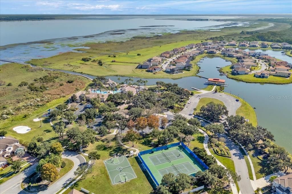 For Sale: $368,000 (3 beds, 2 baths, 1920 Square Feet)