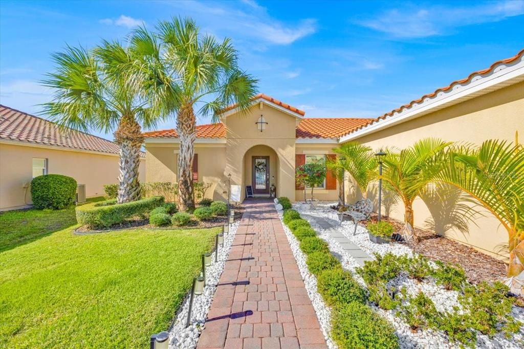 For Sale: $368,000 (3 beds, 2 baths, 1920 Square Feet)