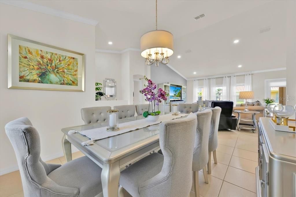 For Sale: $368,000 (3 beds, 2 baths, 1920 Square Feet)