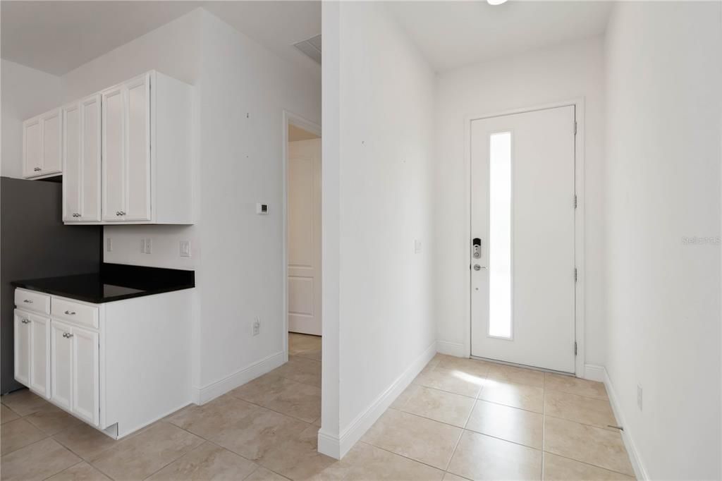 For Rent: $2,000 (2 beds, 2 baths, 1346 Square Feet)