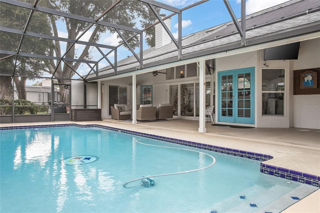 Active With Contract: $649,900 (4 beds, 2 baths, 2279 Square Feet)